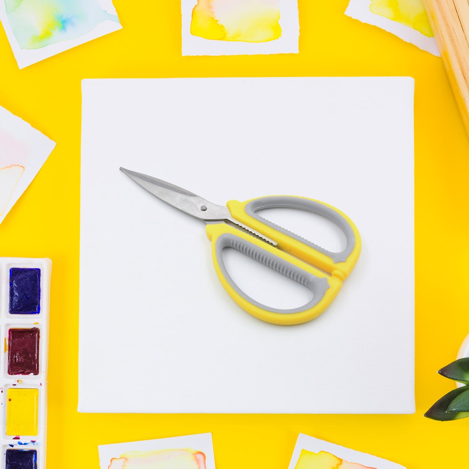 9432 Multipurpose Scissor Large Scissors Comfort Grip Handles and Stainless Steel Blades for Precision Cutting of Paper, Photos, Crafts, and More (1 Pc) 9432 Multipurpose Scissor Large Scissors Comfort Grip Handles and Stainless Steel Blades for Precision Cutting of Paper, Photos, Crafts, and More (1 Pc)
